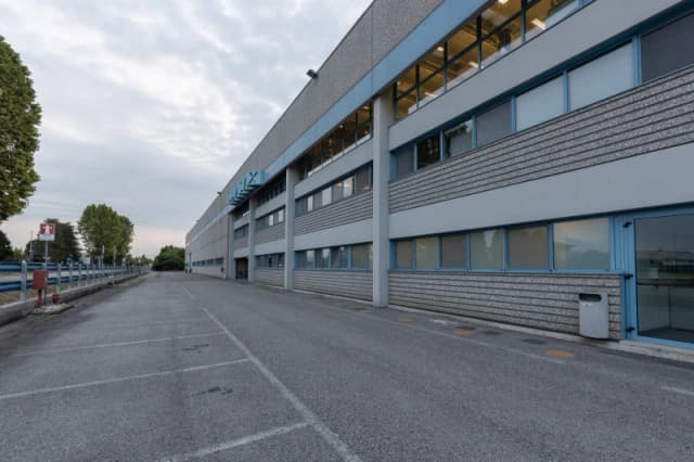 Gallery image 57f8ef00-4db5-4fc9-adf5-661b094eee27